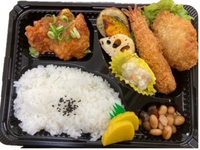 平日限定！500円　ミックスフライ弁当